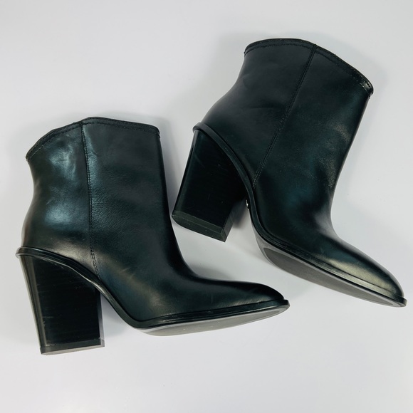 Great Condition! Zara Black Leather Block Heel Ankle Boots 6 (36) - Picture 3 of 10